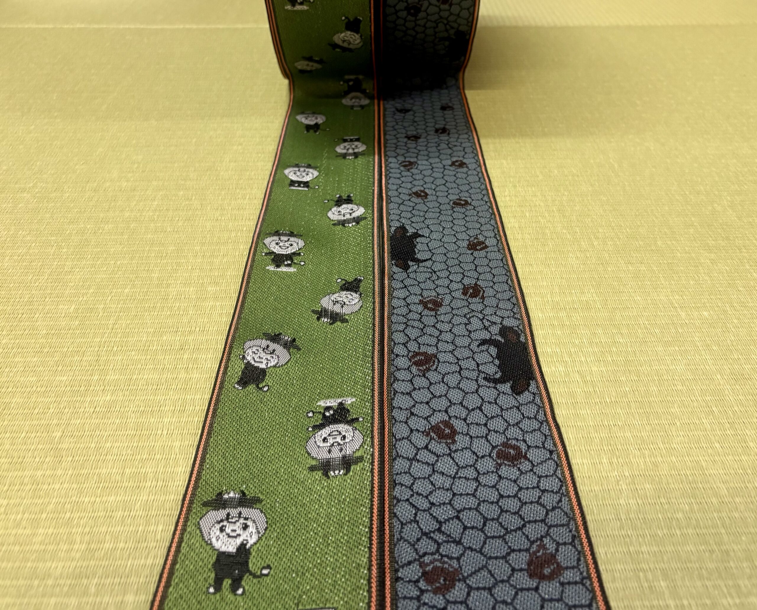 シャボン玉　畳の縁